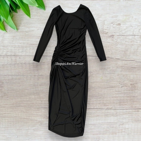 Superdown black bodycon long sleeve open back ruched dress *shop@iamwarrior - Picture 3 of 11